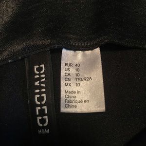 H&M Divided size 10 black camisole.